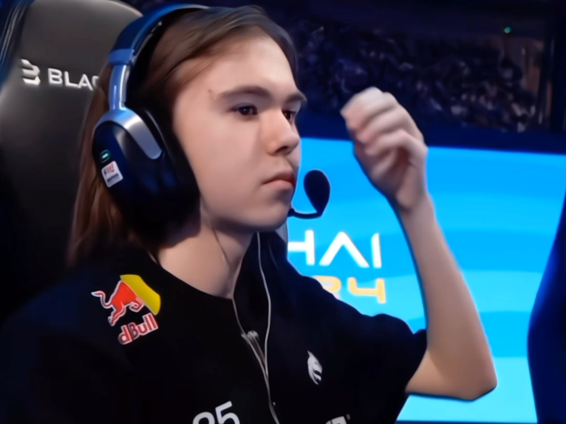 布朗不仅仅 布朗不仅仅