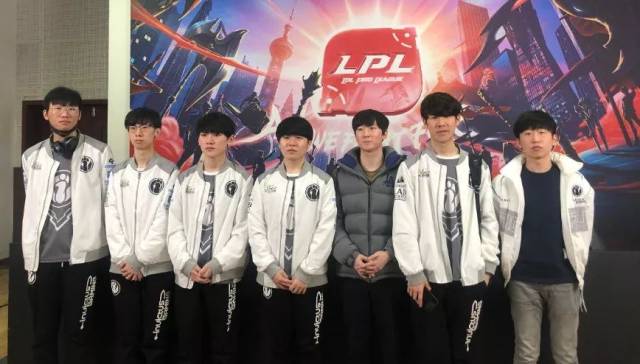 个交流和展 个交流和展