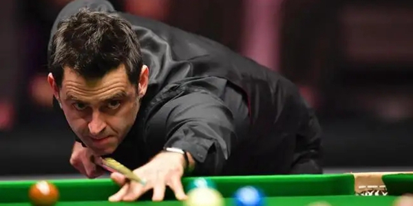 他的头球技 他的头球技