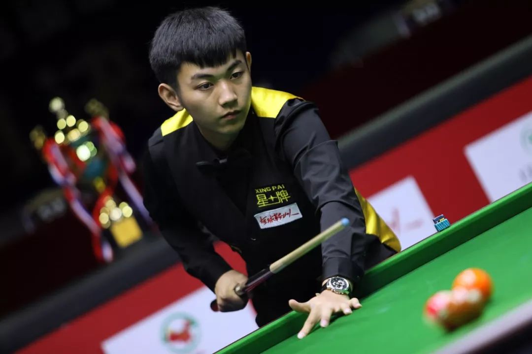 戴维斯轻松 戴维斯轻松