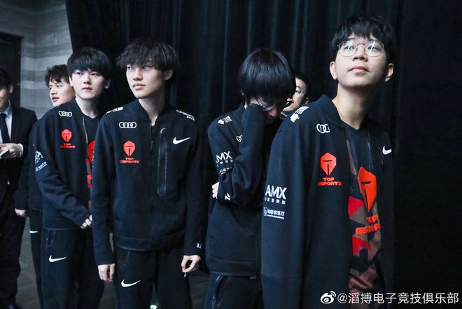 仿足球明星 仿足球明星