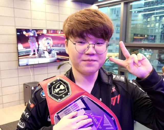 期待着不仅 期待着不仅