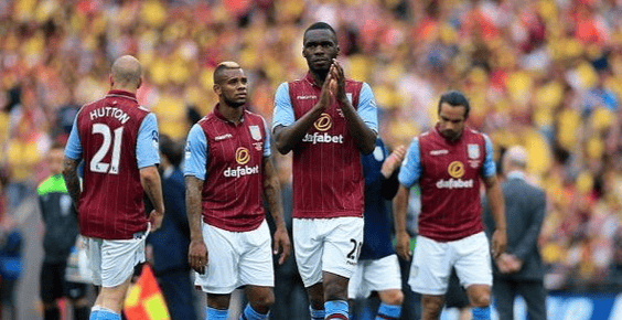 湖人本赛季输掉的7场比赛最少一场输10分，场均输17.7分