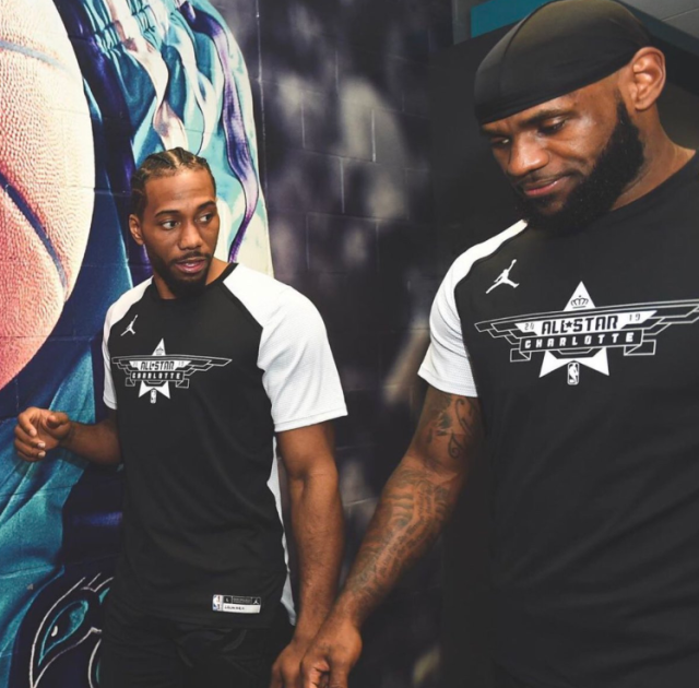 里两只刚到 里两只刚到